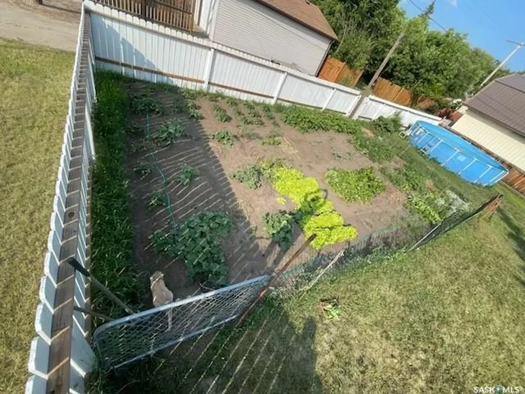 319 6th Avenue W Biggar SK S0K 0M0