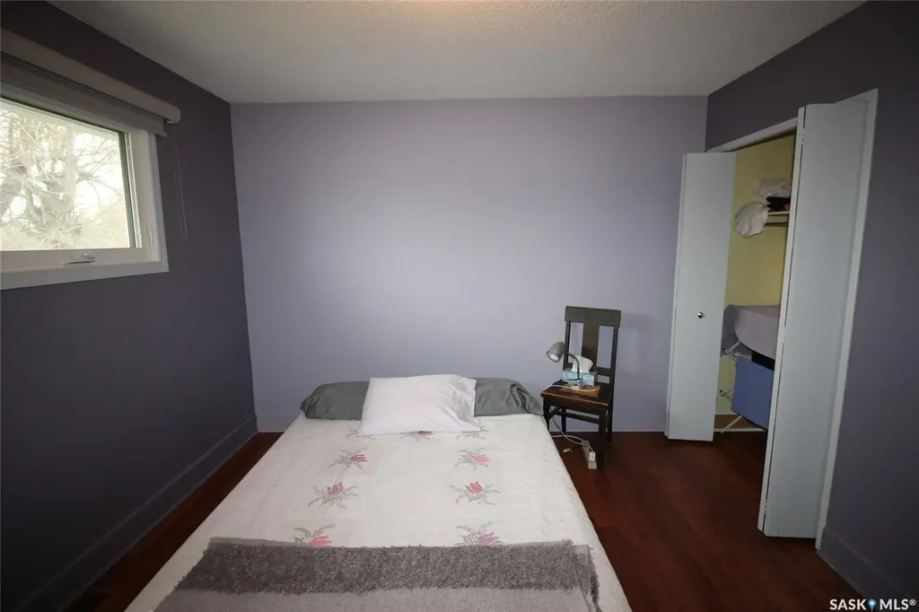 128 1st Street E Frontier SK S0N 0W0