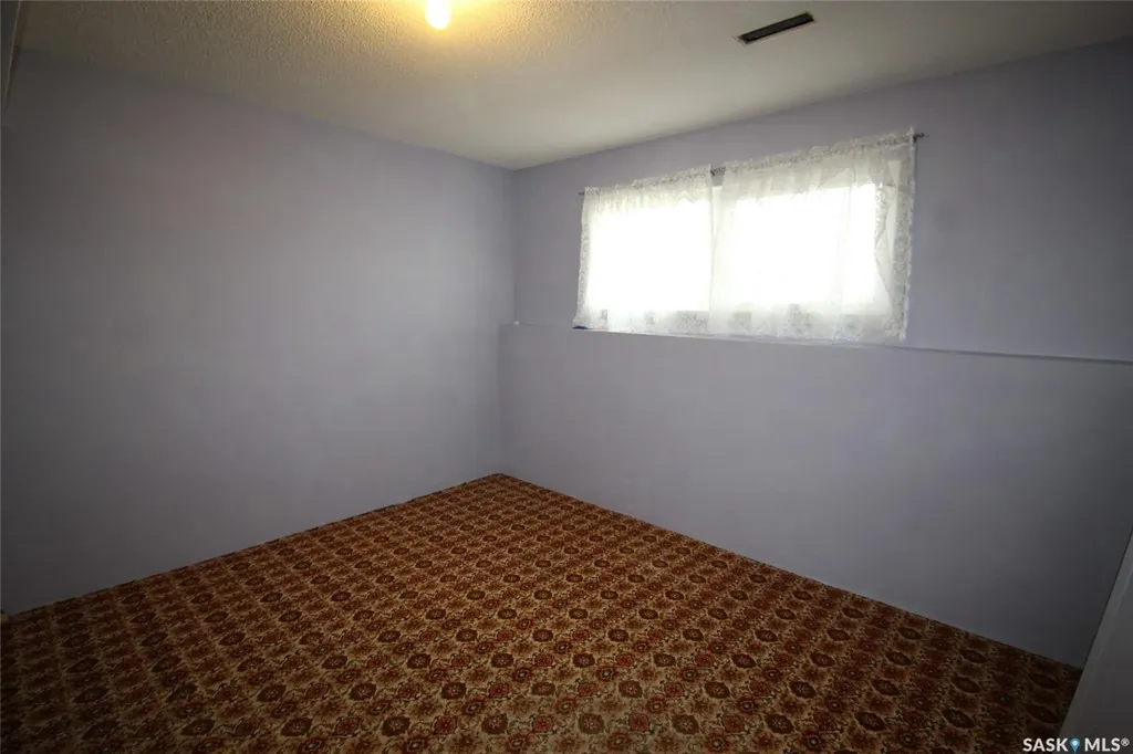 128 1st Street E Frontier SK S0N 0W0