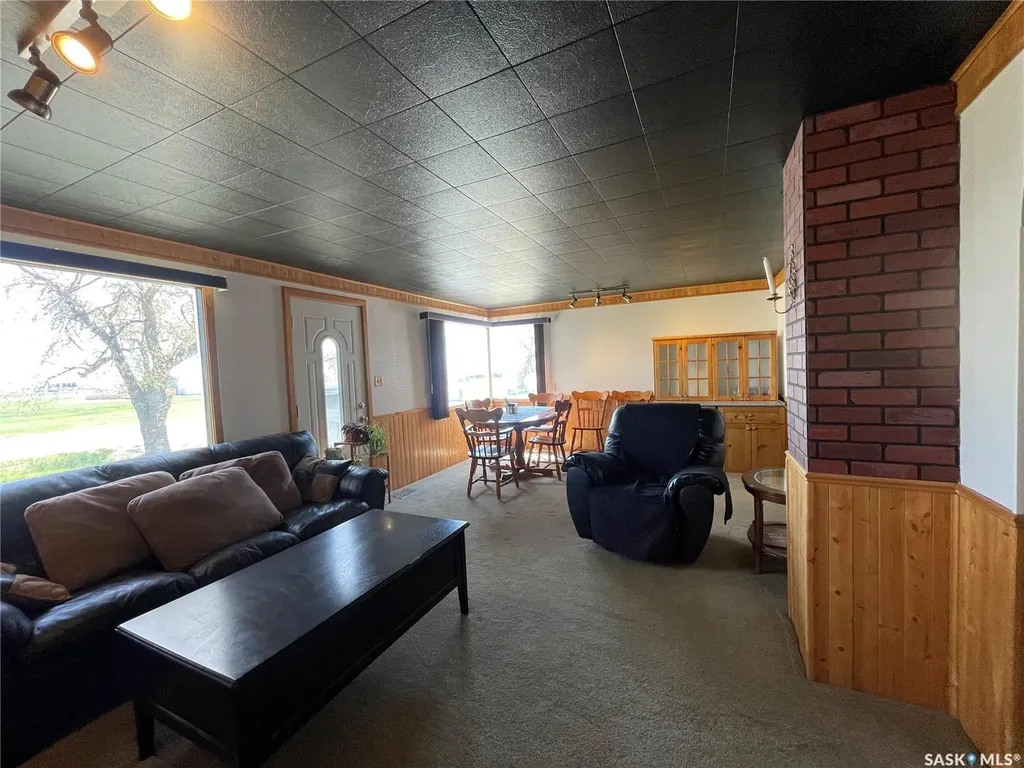 104 1st Avenue W Coleville SK S0L 0K0