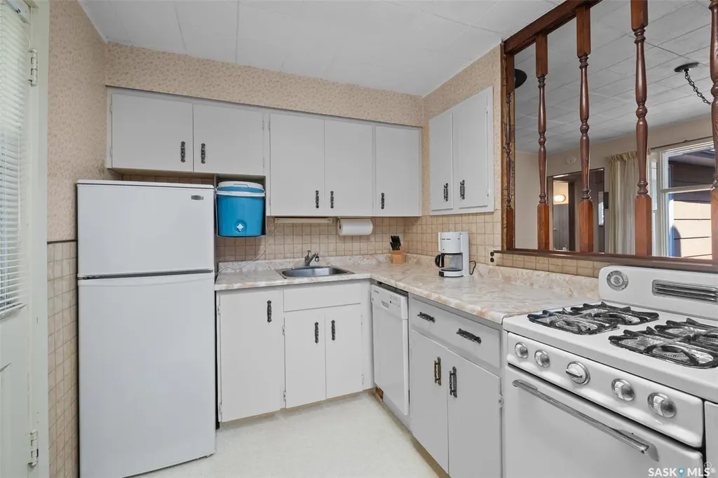 201 Agnes Street Lakeland Rm No. 521 SK S0J 0N0