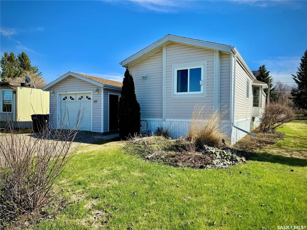 317 Riedel Avenue E Langenburg SK S0A 2A0