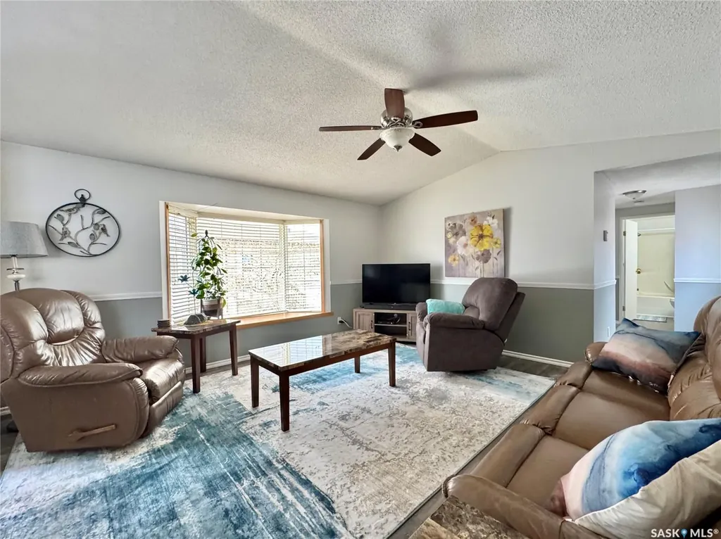 317 Riedel Avenue E Langenburg SK S0A 2A0