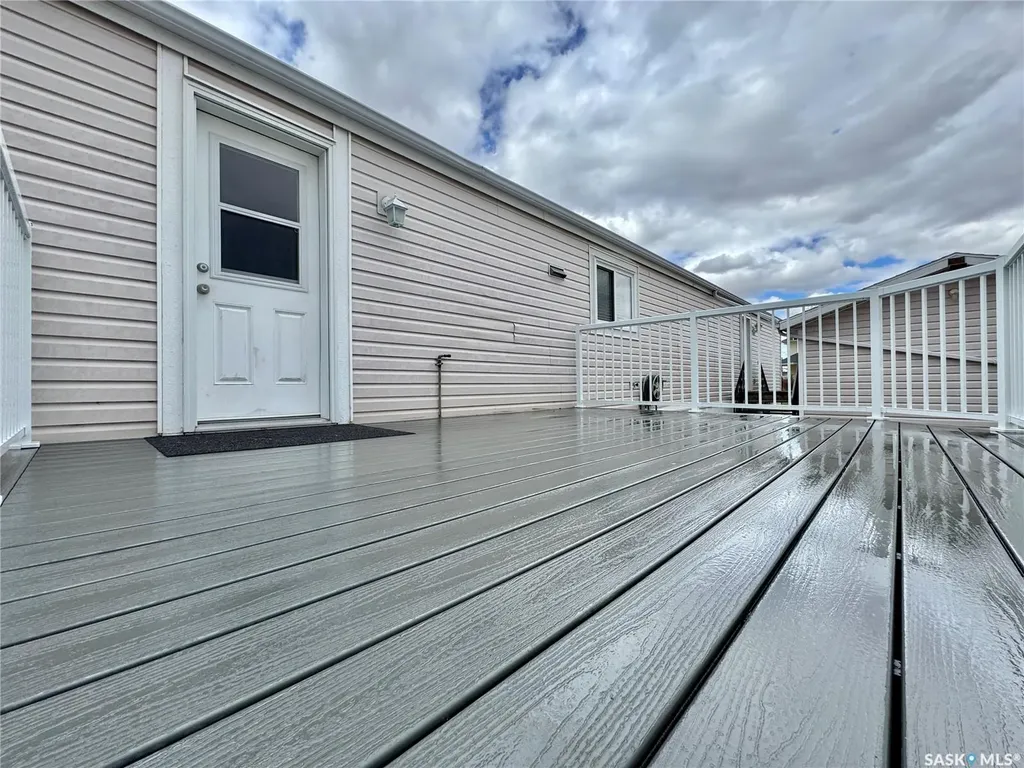 317 Riedel Avenue E Langenburg SK S0A 2A0