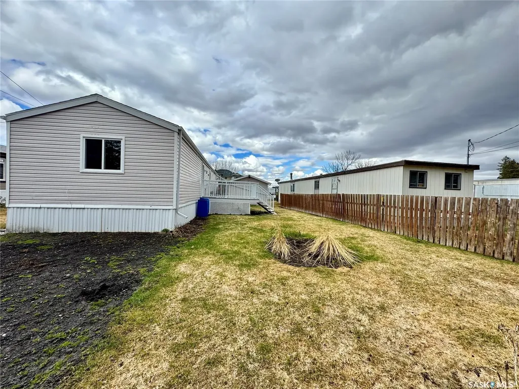317 Riedel Avenue E Langenburg SK S0A 2A0