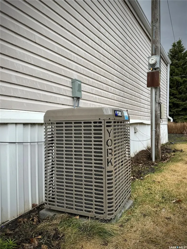 317 Riedel Avenue E Langenburg SK S0A 2A0