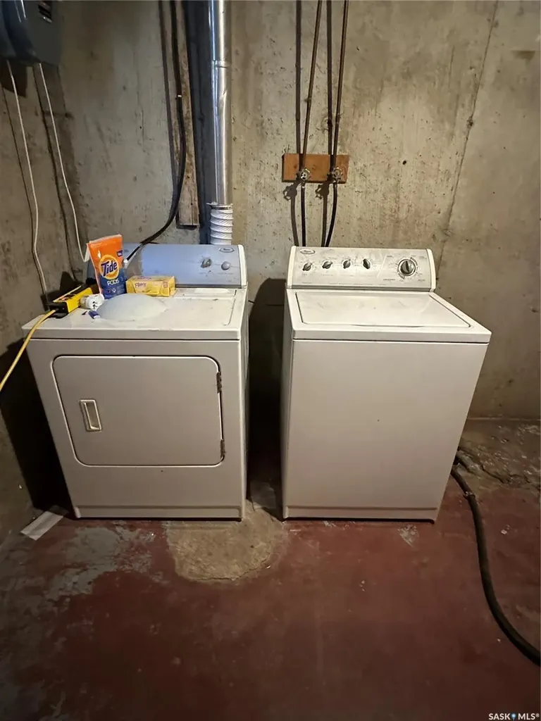 4567 Price Avenue Gull Lake SK S0N 1A0