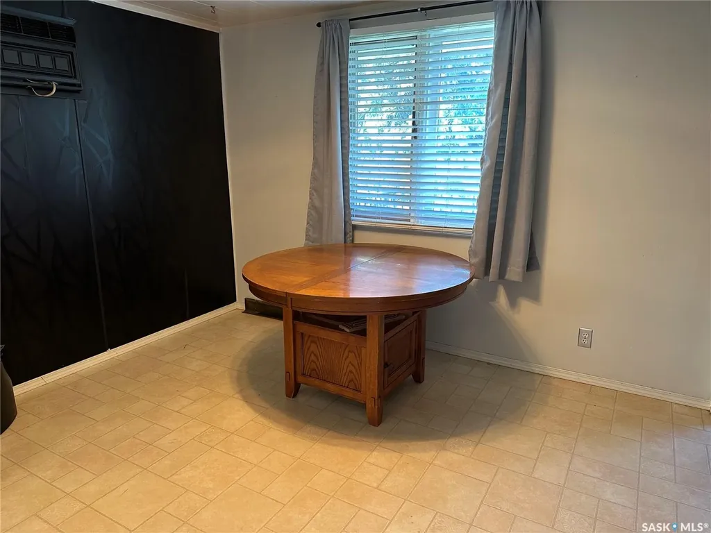 4567 Price Avenue Gull Lake SK S0N 1A0