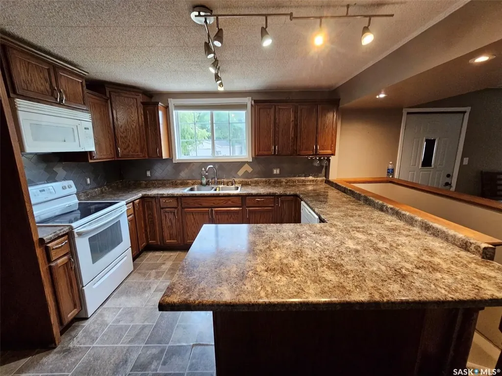 308 4th Street Carlyle SK S0C 0R0