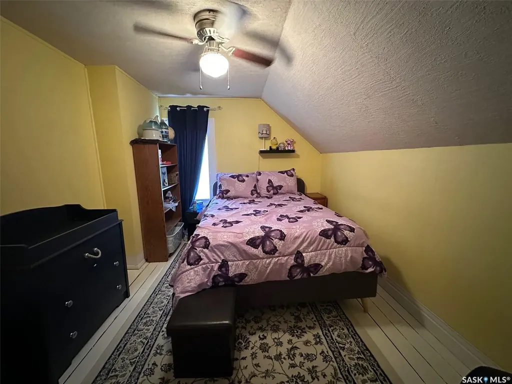 1217 2nd Street Estevan SK S4A 0M1