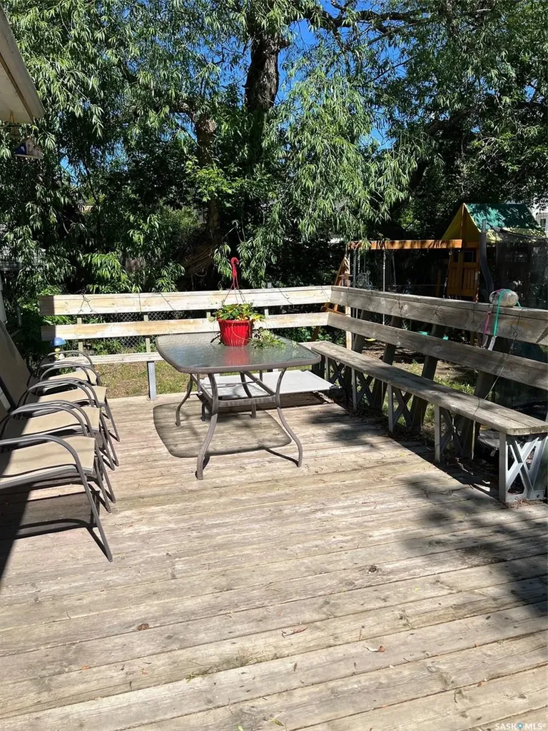 1217 2nd Street Estevan SK S4A 0M1