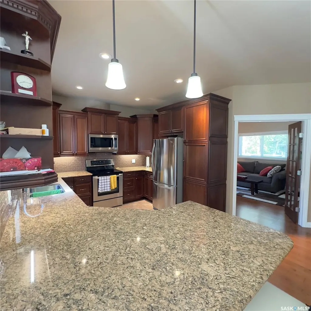 82 Estates Drive Elk Ridge SK S0J 0N0