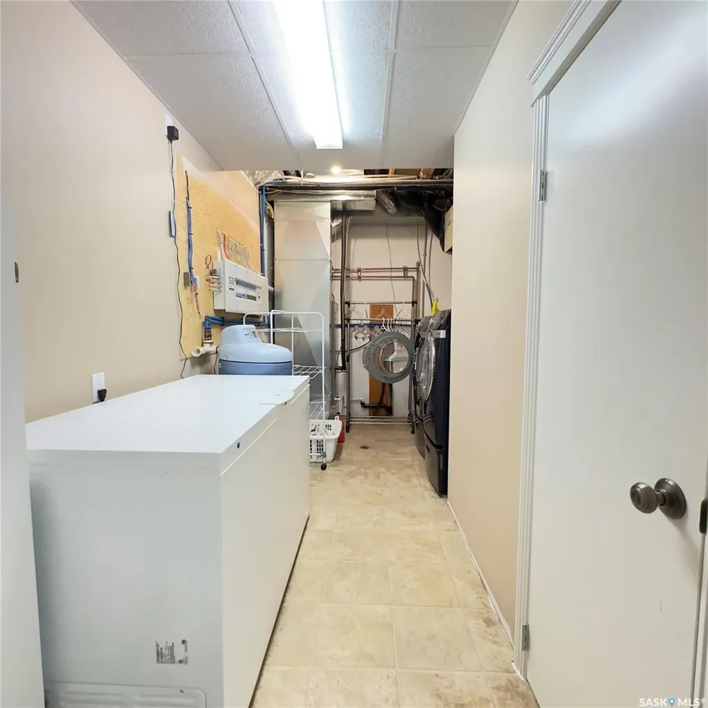 82 Estates Drive Elk Ridge SK S0J 0N0