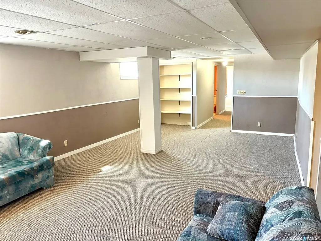 506 Grant Bay Esterhazy SK S0A 0X0