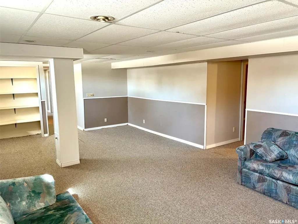 506 Grant Bay Esterhazy SK S0A 0X0