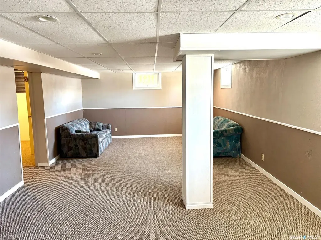 506 Grant Bay Esterhazy SK S0A 0X0