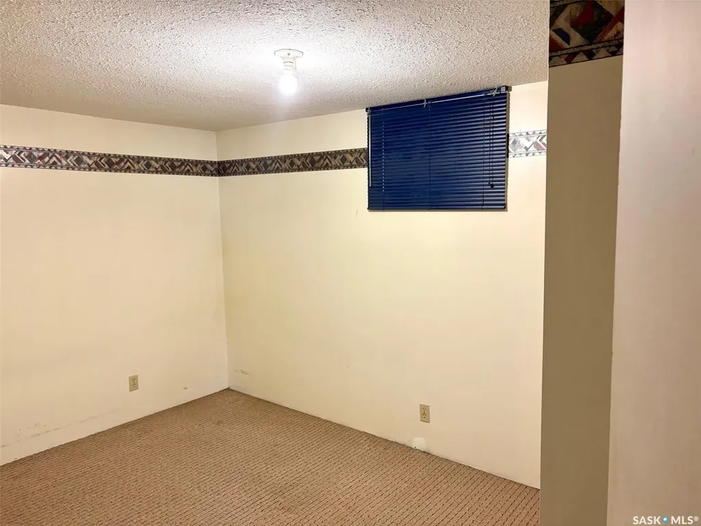 506 Grant Bay Esterhazy SK S0A 0X0