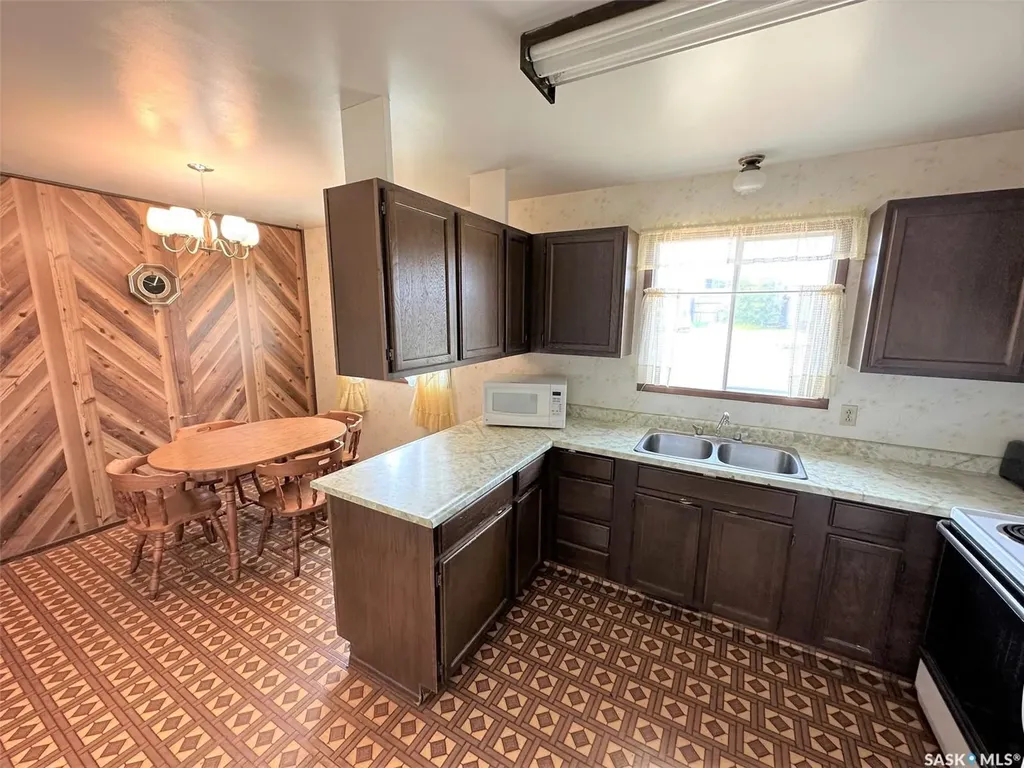 113 Prince Street Hudson Bay SK S0E 0Y0