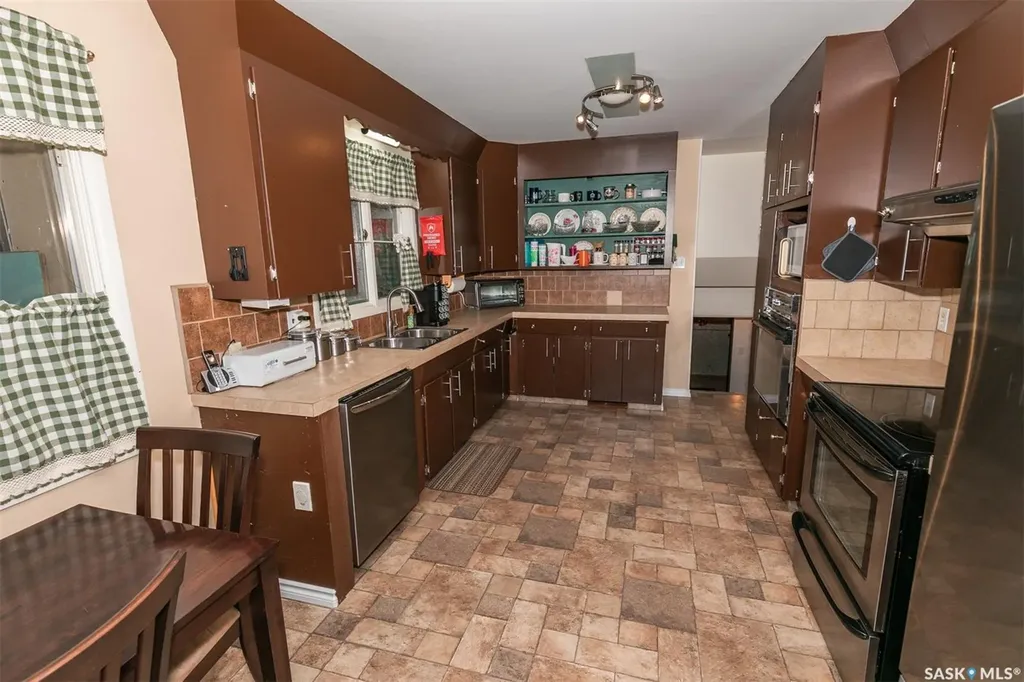 330 Alberta Avenue Kerrobert SK S0L 1R0