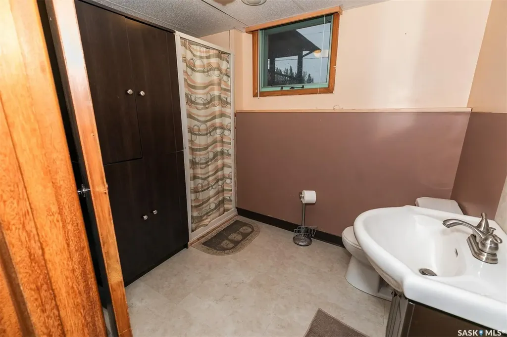 330 Alberta Avenue Kerrobert SK S0L 1R0