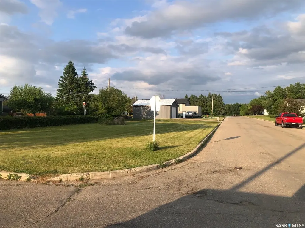 602 2nd Street NE Preeceville SK S0A 3B0
