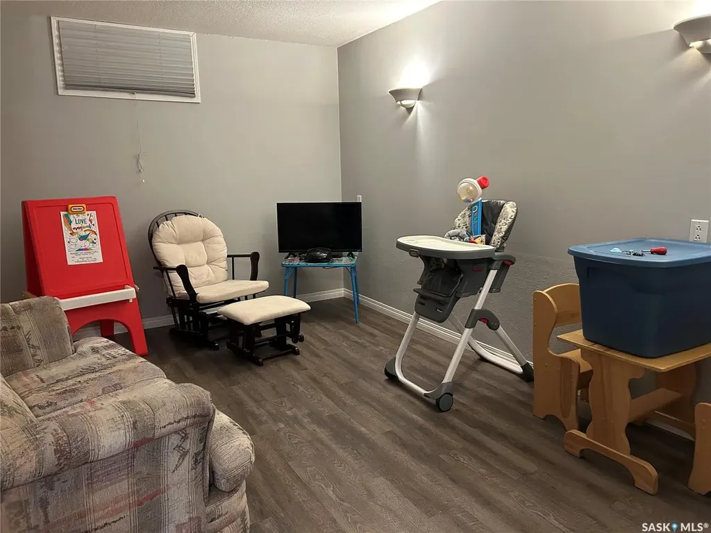 516 First Avenue E Lampman SK S0C 1N0