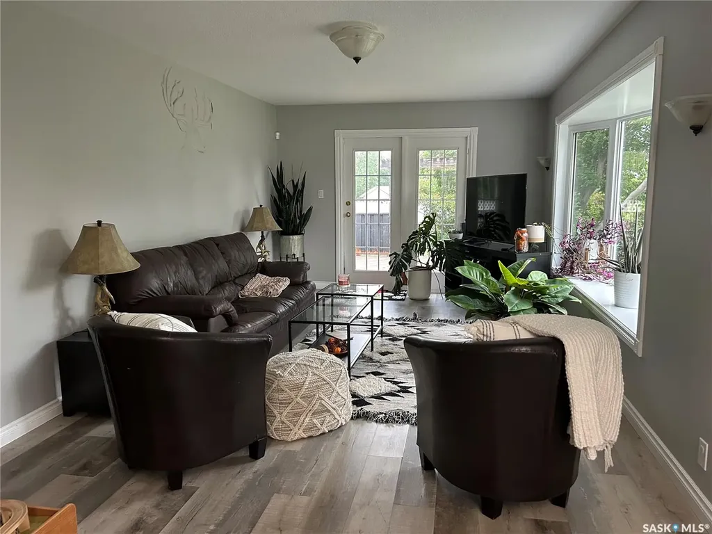 516 First Avenue E Lampman SK S0C 1N0