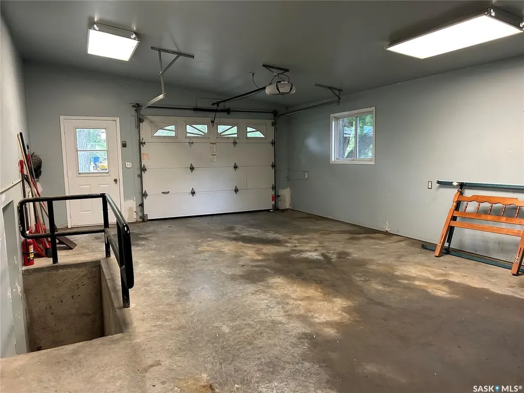 516 First Avenue E Lampman SK S0C 1N0