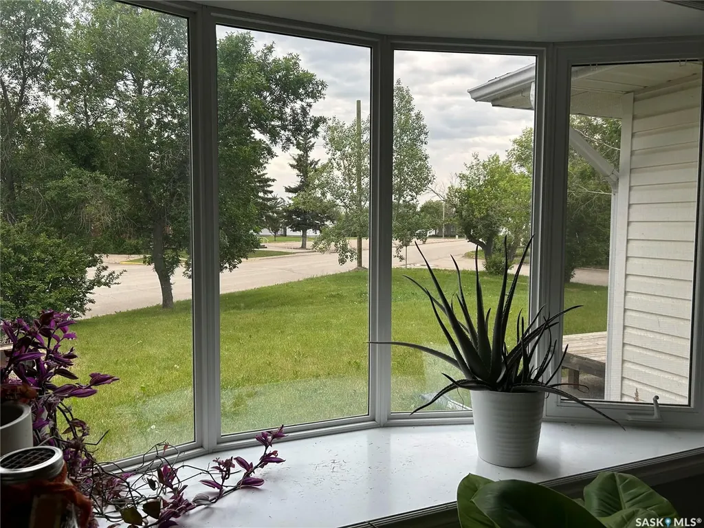 516 First Avenue E Lampman SK S0C 1N0