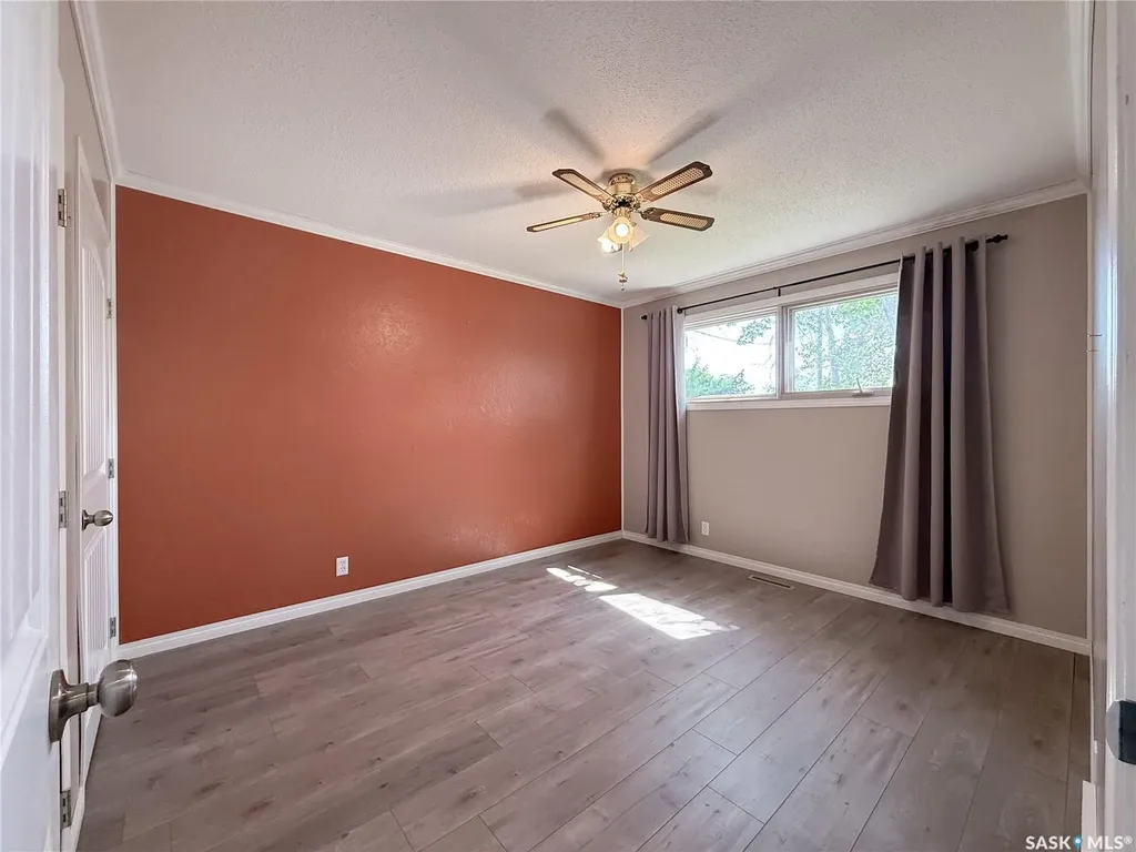 114-116 1st Street E Climax SK S0N 0N0