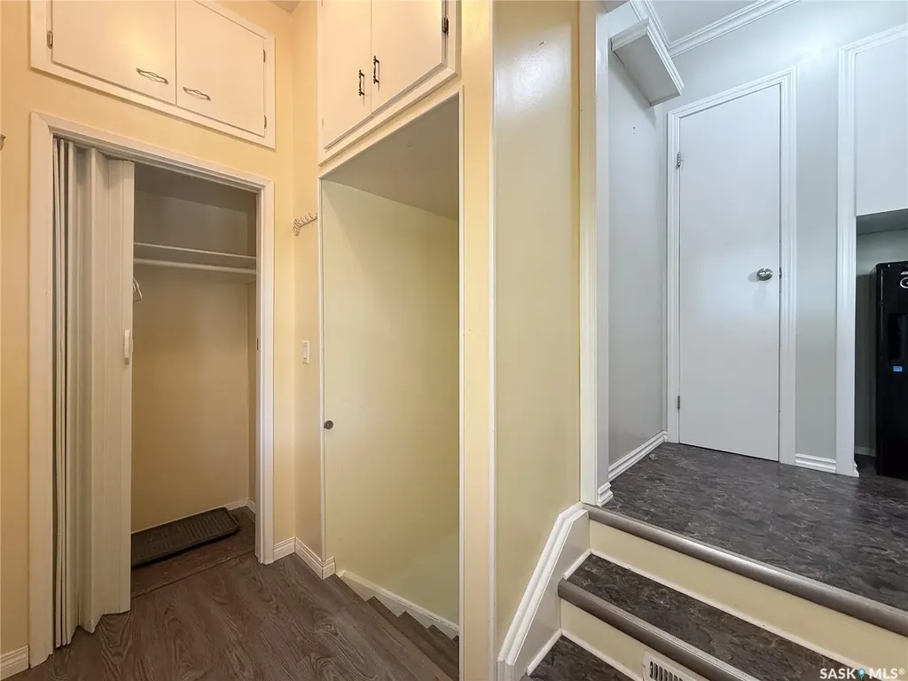 114-116 1st Street E Climax SK S0N 0N0