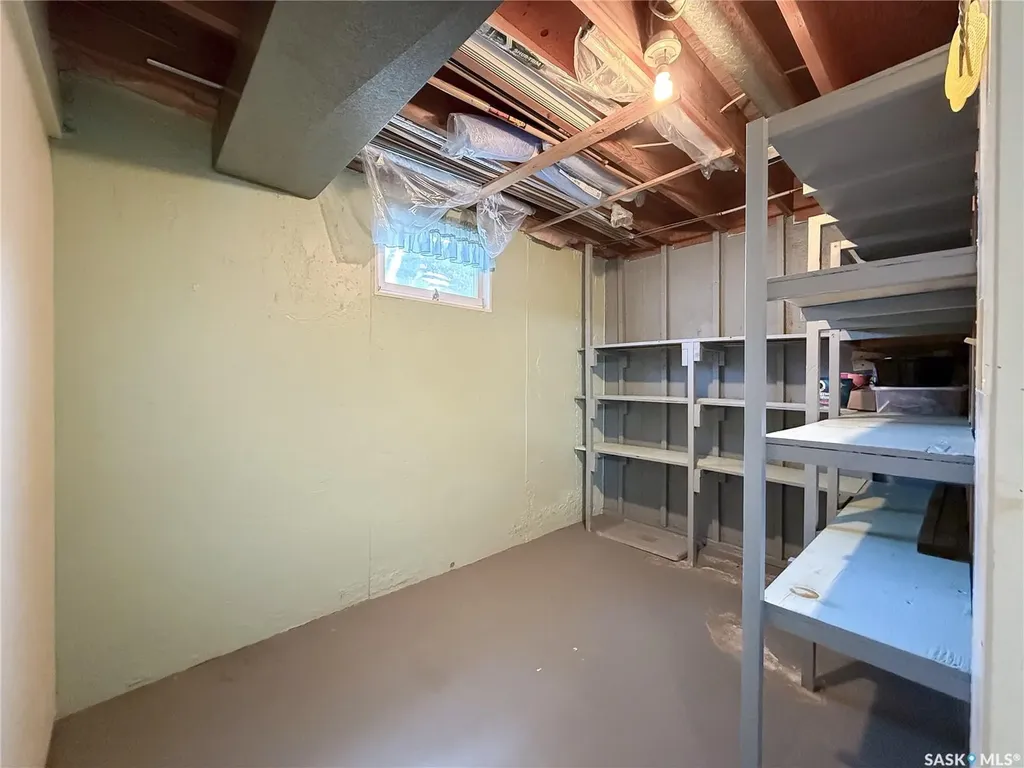 114-116 1st Street E Climax SK S0N 0N0