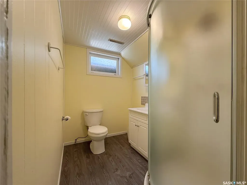 114-116 1st Street E Climax SK S0N 0N0