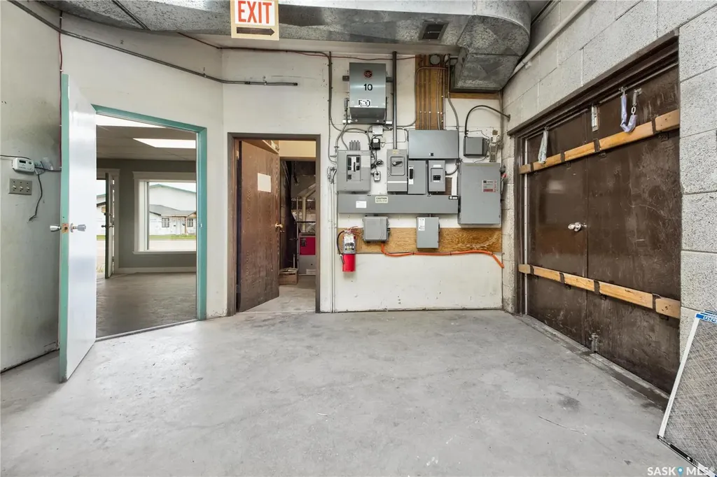 325 17th Street W Prince Albert SK S6V 3X6