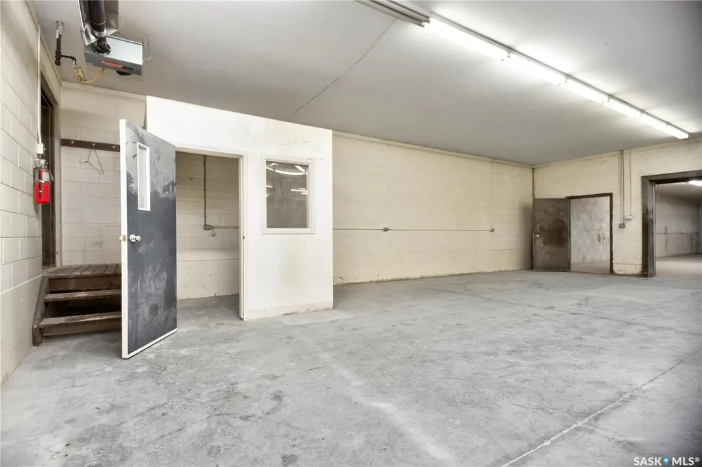 325 17th Street W Prince Albert SK S6V 3X6