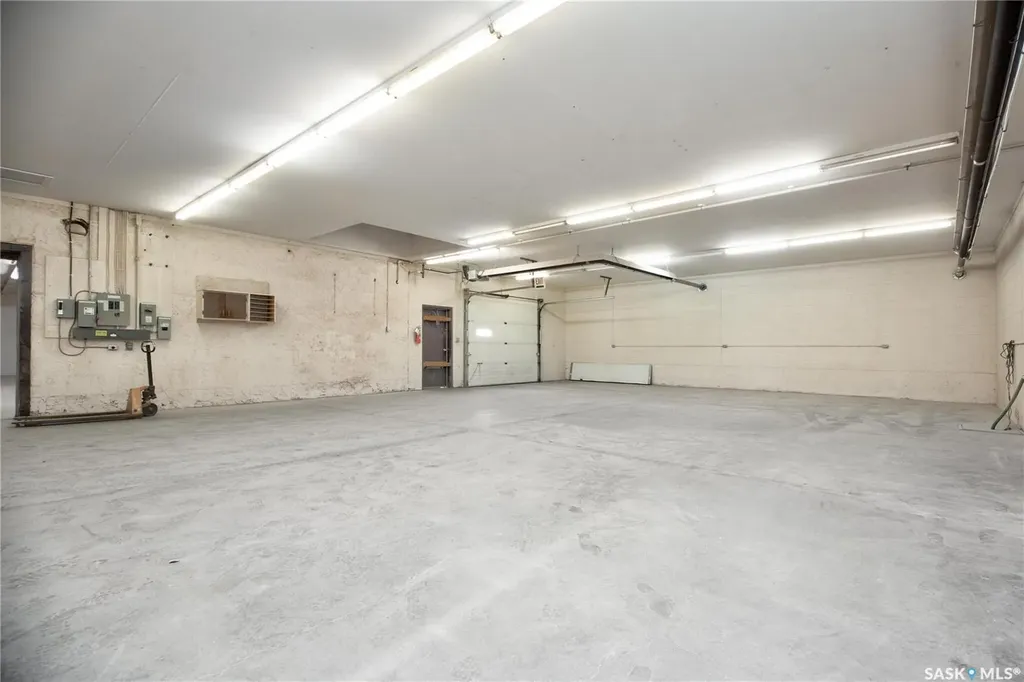 325 17th Street W Prince Albert SK S6V 3X6