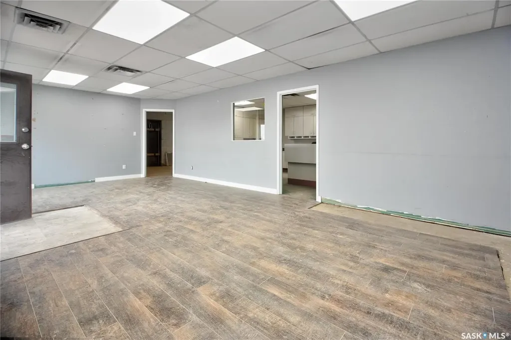 325 17th Street W Prince Albert SK S6V 3X6