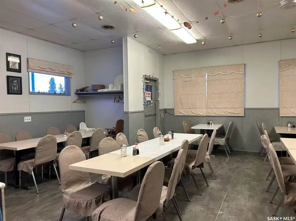17 Centre Street Neilburg SK S0M 2C0