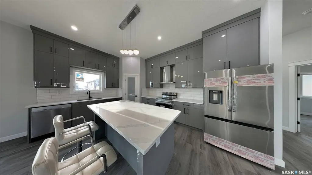 503 Kinloch Court Saskatoon SK S7M 5K1