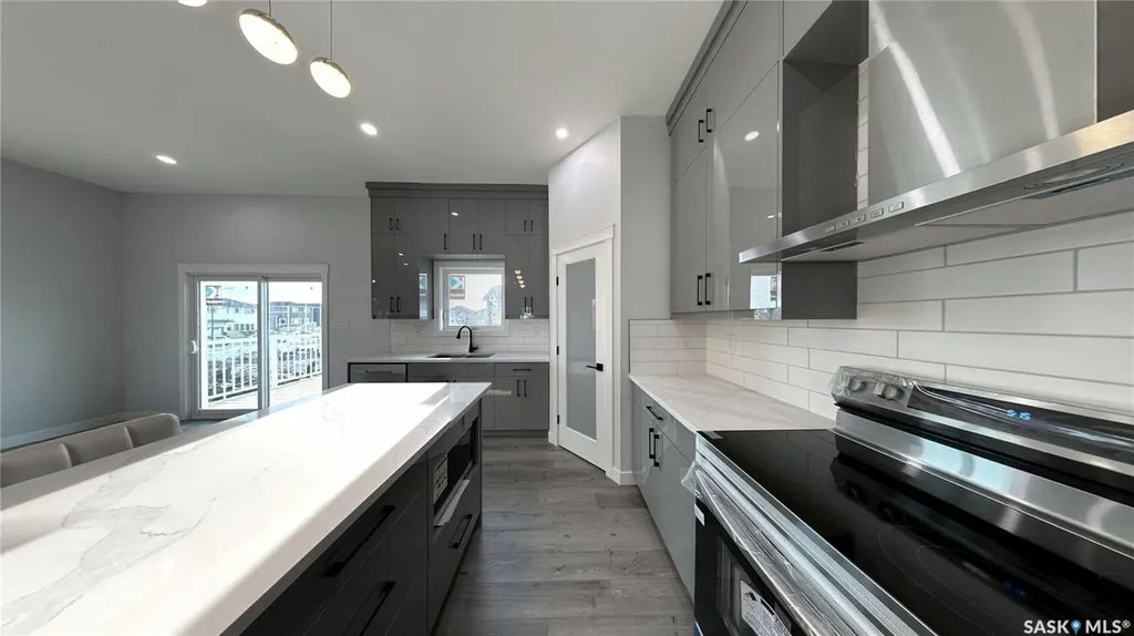 503 Kinloch Court Saskatoon SK S7M 5K1