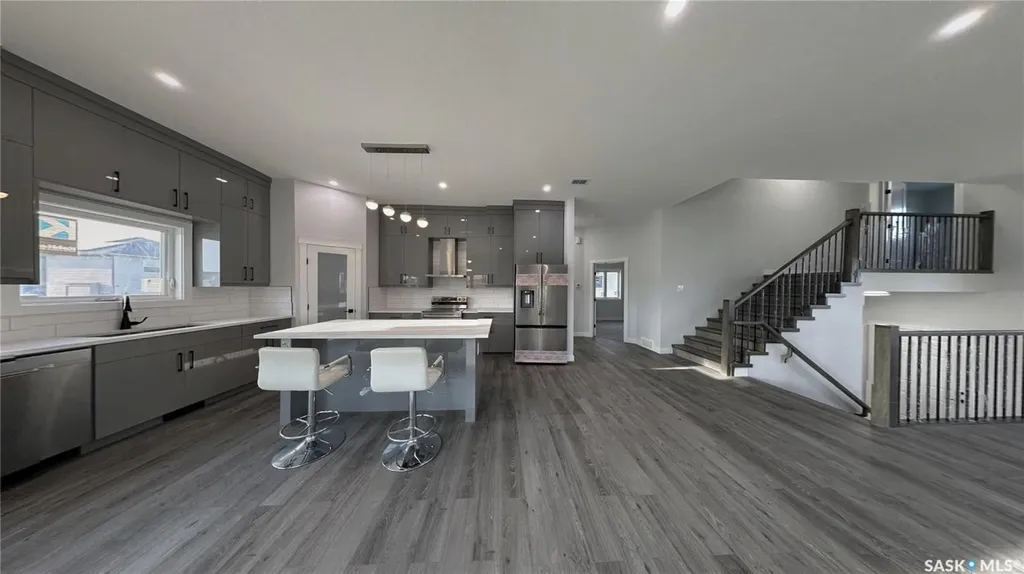 503 Kinloch Court Saskatoon SK S7M 5K1