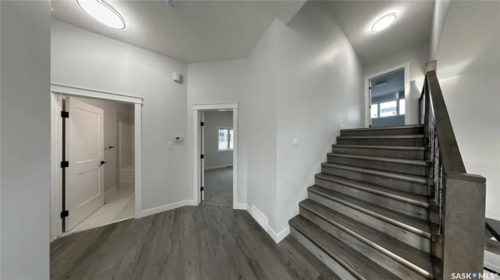 503 Kinloch Court Saskatoon SK S7M 5K1