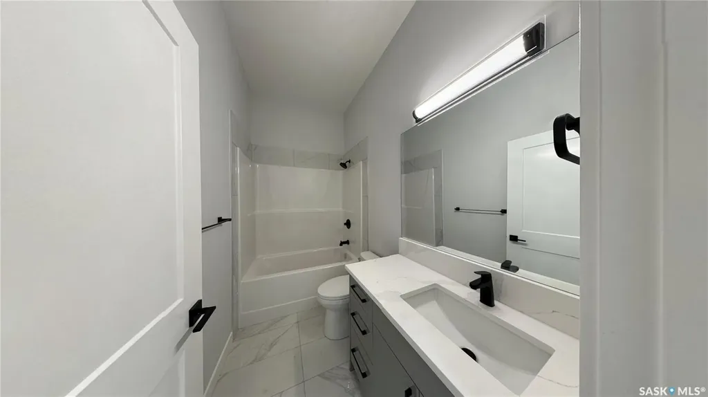 503 Kinloch Court Saskatoon SK S7M 5K1