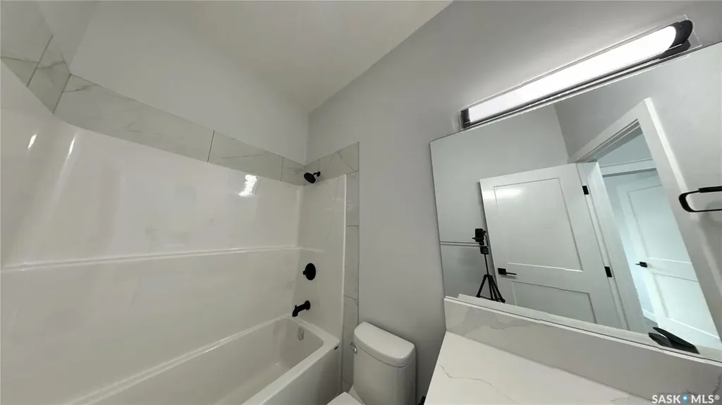 503 Kinloch Court Saskatoon SK S7M 5K1