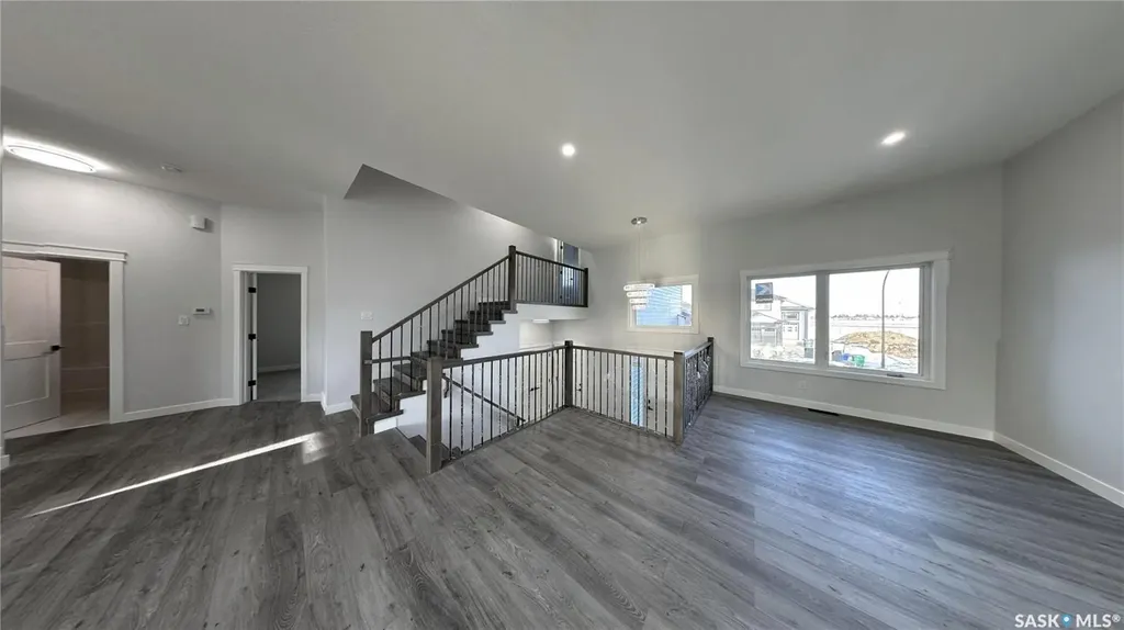 503 Kinloch Court Saskatoon SK S7M 5K1