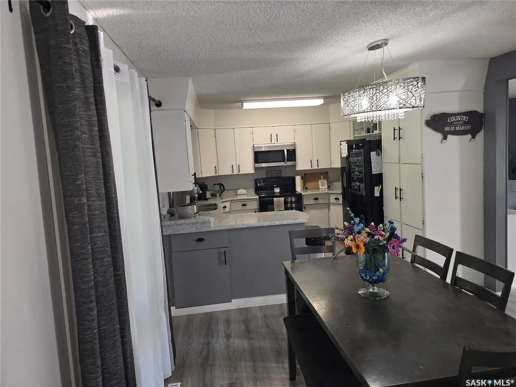 212 8th Street E Wynyard SK S0A 4T0