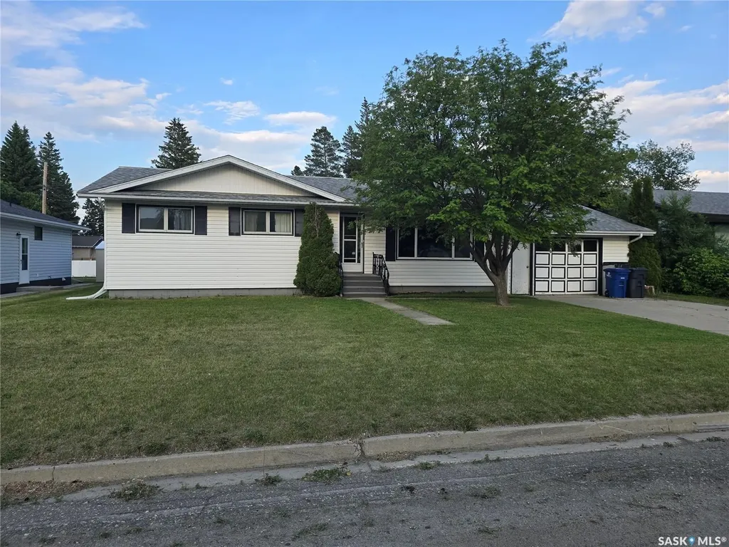 212 8th Street E Wynyard SK S0A 4T0