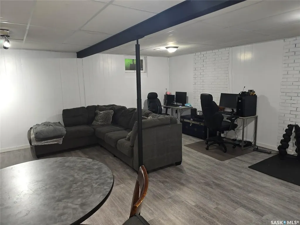 212 8th Street E Wynyard SK S0A 4T0