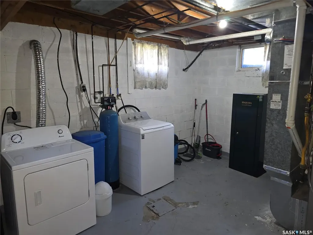 212 8th Street E Wynyard SK S0A 4T0