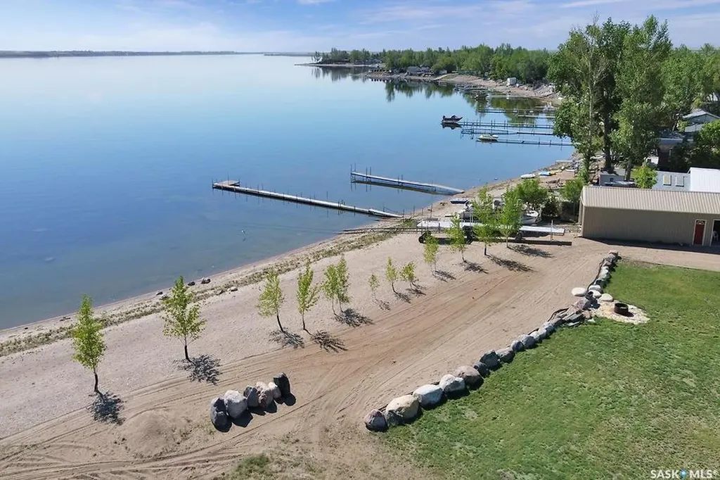 400 Lakeshore Drive Wee Too Beach SK S0G 1C0